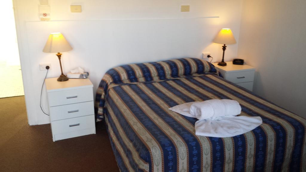 Ballina Hi-Craft Motel Extérieur photo