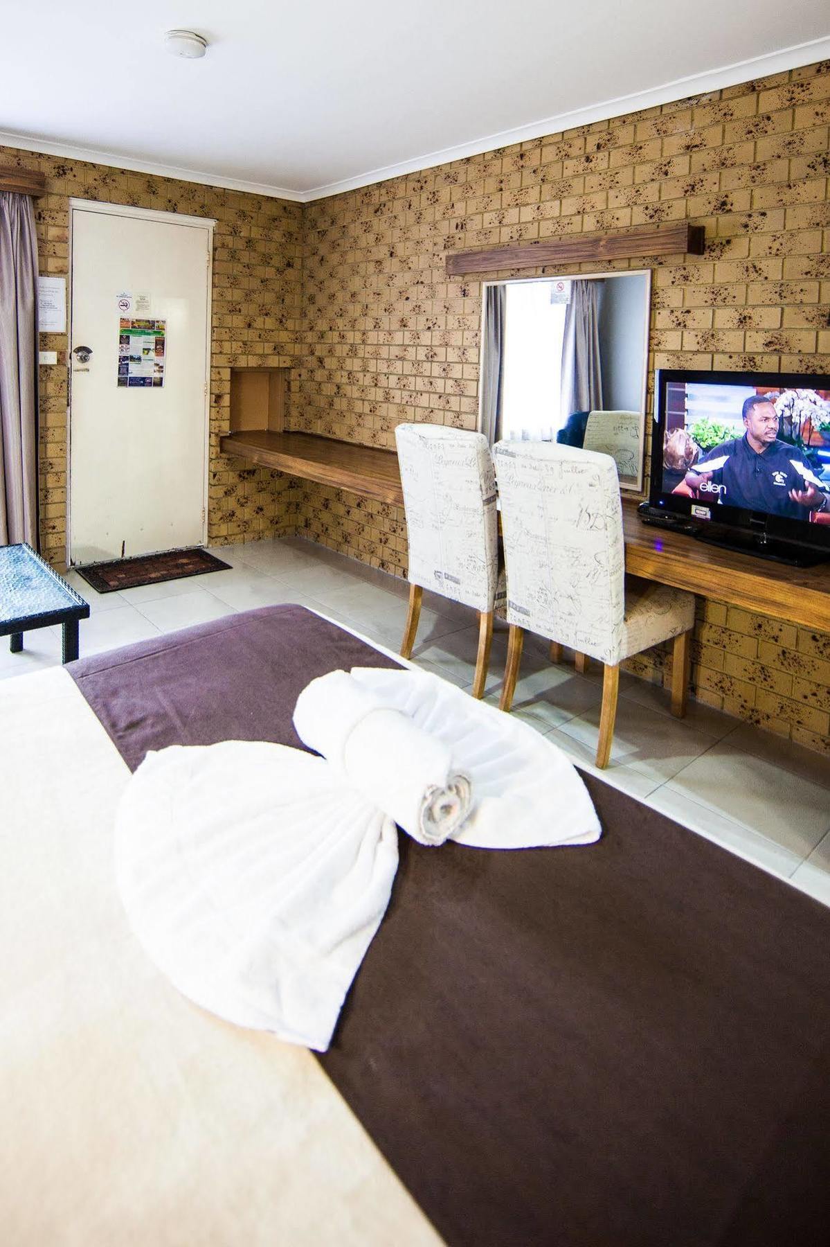 Ballina Hi-Craft Motel Extérieur photo
